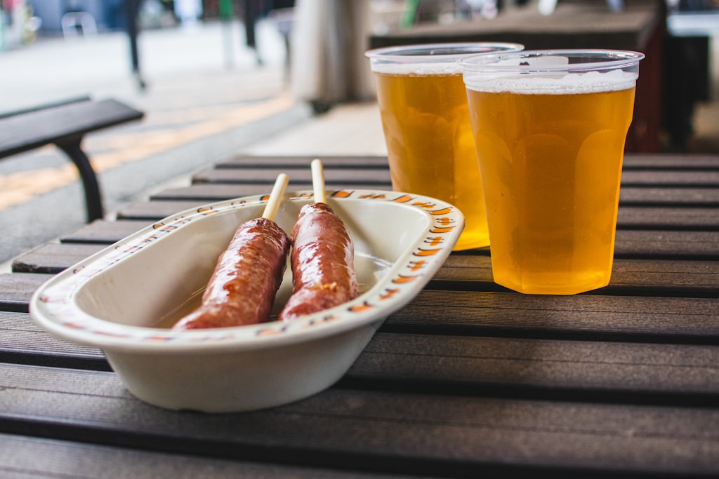 ソーセージとビール